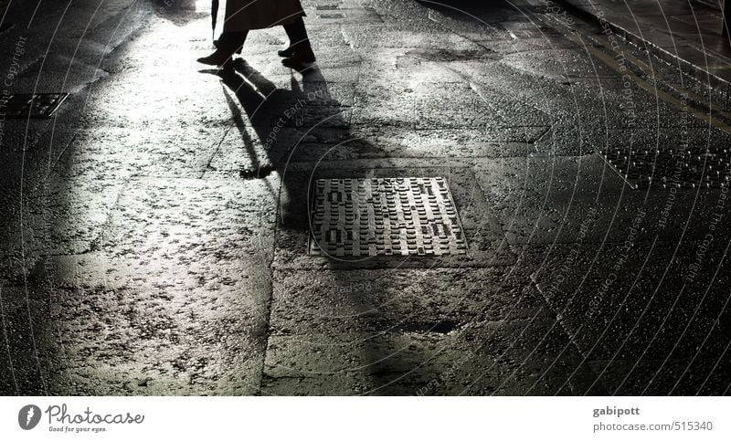 streets of london Beine Fuß London Stadt Straße Wege & Pfade Bewegung gehen laufen Endzeitstimmung Fortschritt Leben Perspektive stagnierend Vergänglichkeit