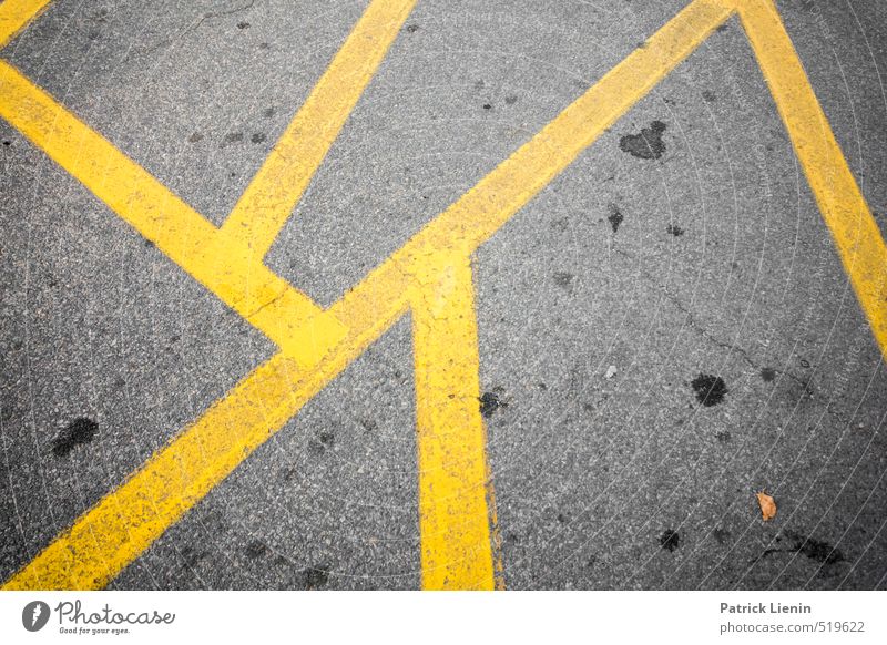 Revisit | 2 Lifestyle Reichtum Design Stadt Verkehr Verkehrswege Personenverkehr Autofahren Straße entdecken Problemlösung Umwelt Parkplatz USA gelb dreckig