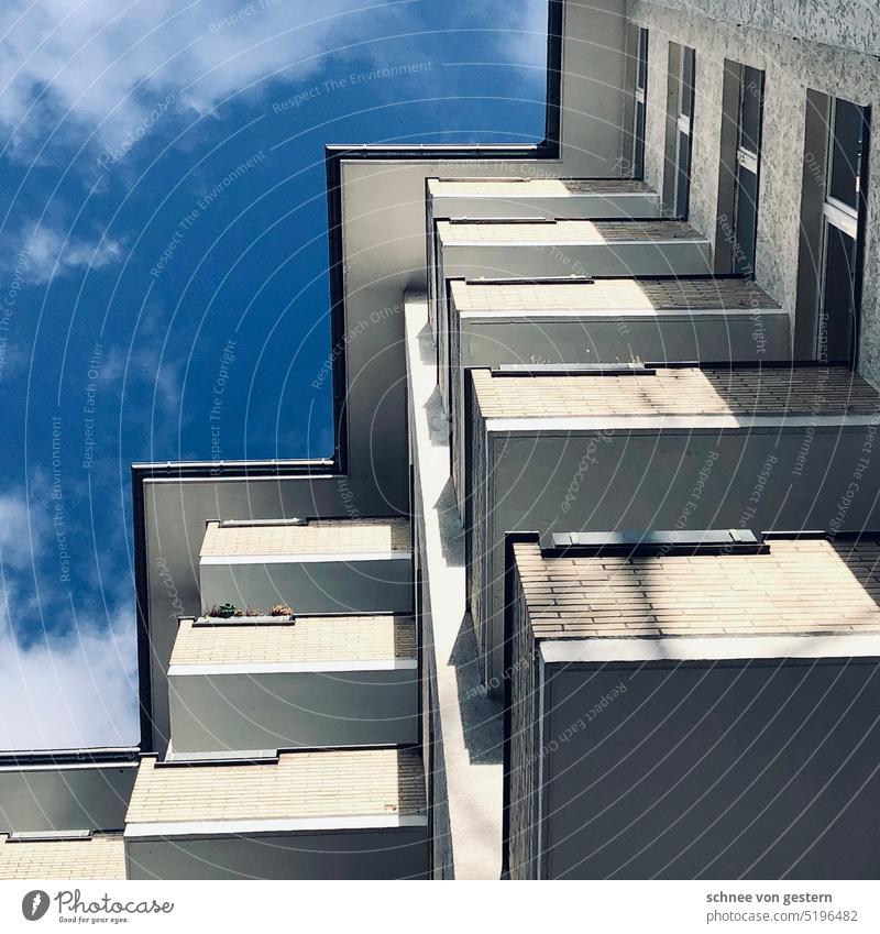 Sonne und  Beton Hochhaus Architektur Himmel Stadt Haus blau Skyline Wolken Sonnenuntergang Reflexion & Spiegelung Gebäude Farbfoto Fassade Menschenleer modern