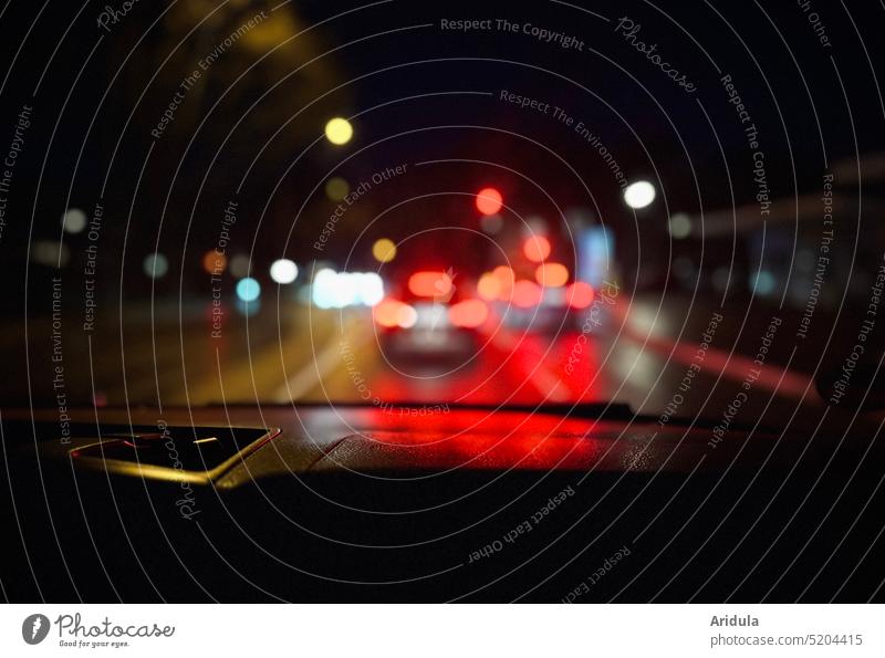Autofahrt durch die nächtliche Stadt No. 2 PKW Fahrzeug fahren Bewegung Straße Mobilität Licht Beleuchtung Verkehr Autofahren Straßenverkehr unscharf dunkel