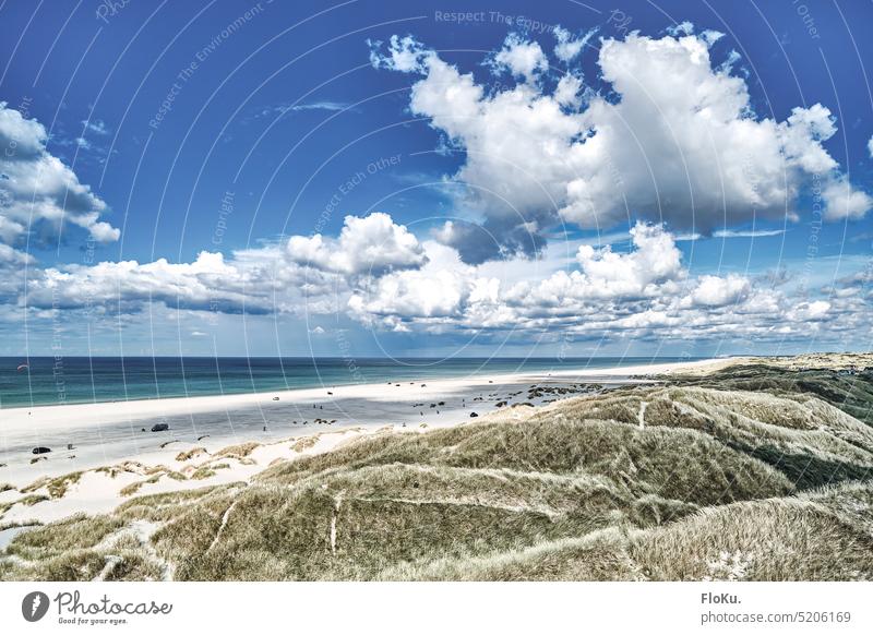 Wolken vor blauem Himmel an der Jammerbucht Sandstrand Küste Strand Sommer Sonne Dünenlandschaft Ferien & Urlaub & Reisen Natur Landschaft Erholung Meer