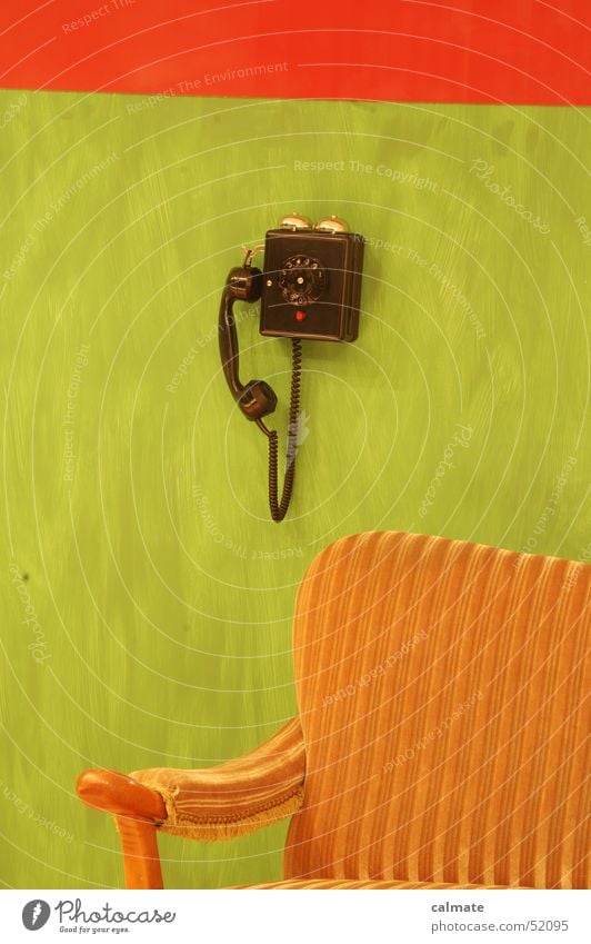 - retrophone I - Sitzgarnitur Telefon Ziffern & Zahlen Sitzgelegenheit Wählscheibe analog Sofa altes telefon alte möbel altmodisch polstergruppe