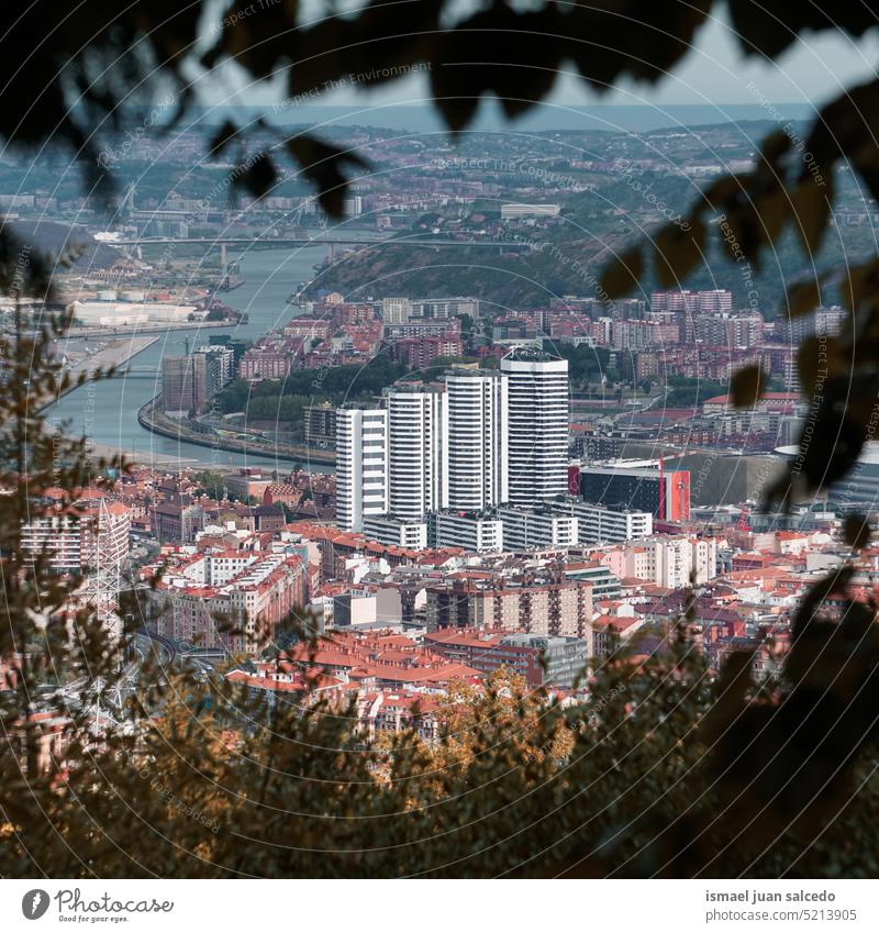 Luftaufnahme der Stadt Bilbao, Spanien, Reiseziele Stadtbild Großstadt Fassade Gebäude Architektur Struktur Konstruktion Dachterrasse Ansicht Stadtansicht