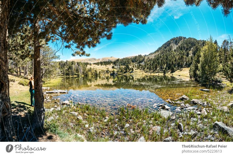 See mit Bergen im Hintergrund Alpen Andorra wandern entdecken Berge u. Gebirge Hügel Landschaft Natur Farbfoto Sommer Menschenleer Tourismus Schönes Wetter