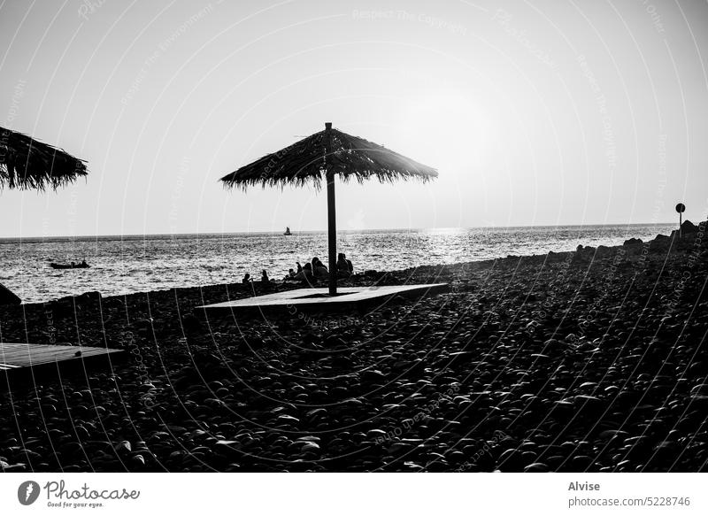 2022 08 22 Sonnenuntergang auf Madeira am Strand 4 MEER Sommer Hintergrundbeleuchtung Urlaub Himmel reisen Meer Menschen Feiertag Sonnenlicht Wasser Abend