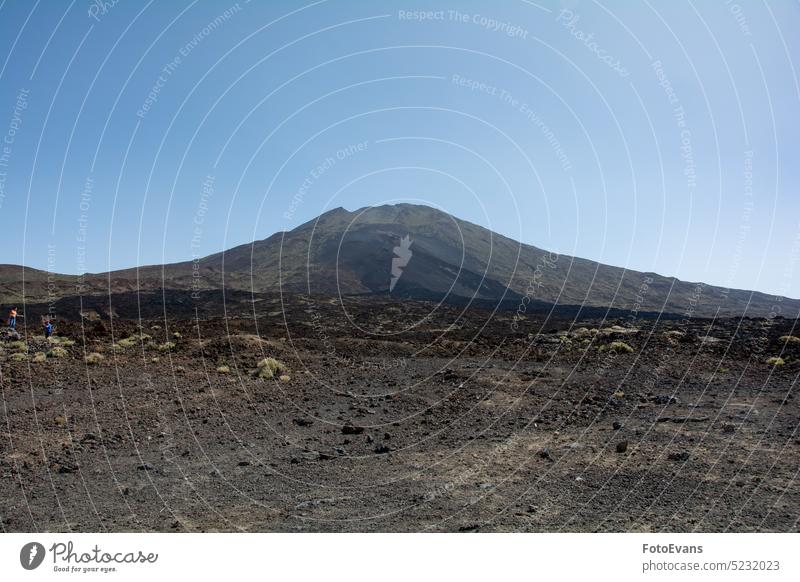 Vulkanische Landschaft im Nationalpark El Teide auf Teneriffa, Spanien Sicht Pico del Teide Natur Gipfel Kanarische Insel Vulkangestein unesco reisen Tour