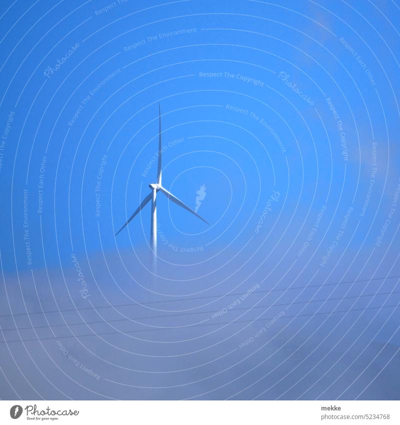Windkraft auch über den Wolken Windpark Windrad Berge u. Gebirge Energiekrise Elektrizität alternativ Energie sparen Ökostrom Strom regenerativ Klimawandel