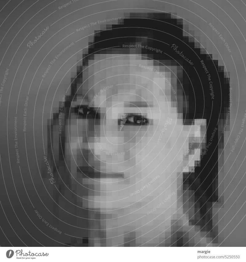 Bildstörung | natürliche Frau unscharf verpixelt Porträt Gesicht Mensch Erwachsene feminin Kopf Jugendliche Auge Blick in die Kamera Nase Gefühle Emotionen