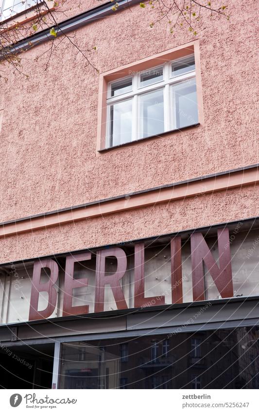 BERLIN architektur berlin büro city deutschland fassade fenster froschperspektive gebäude hauptstadt haus hochhaus innenstadt kiez leben mitte modern neubau