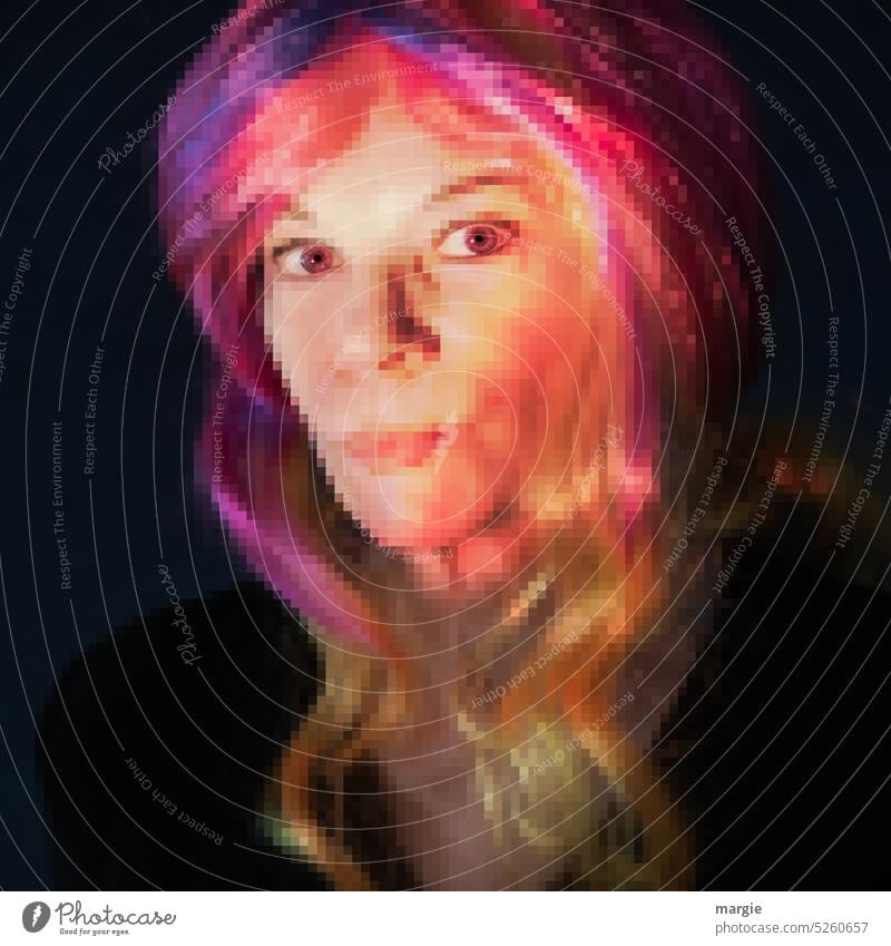 Geheimnisvolles Frauengesicht, verpixelt Menschliches Gesicht Portrait weiblich Ausdruck bunt roter mund schön Pixel pixelkunst Frauenporträt Smiley