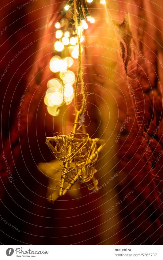 Zauberhaft dekoriertes Zelt der Wahrsagerin Stern Zauberei u. Magie Wahrsagerei fransen okkult mystisch Hellseher Prophet Astrologie Spiritualität geheimnisvoll