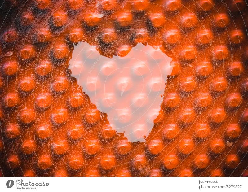 ein Herz mit Noppen Straßenkunst Herz (Symbol) Liebe Zeichen Liebeserklärung nubes Symbole & Metaphern Doppelbelichtung Sinnestäuschung Knopfplatte