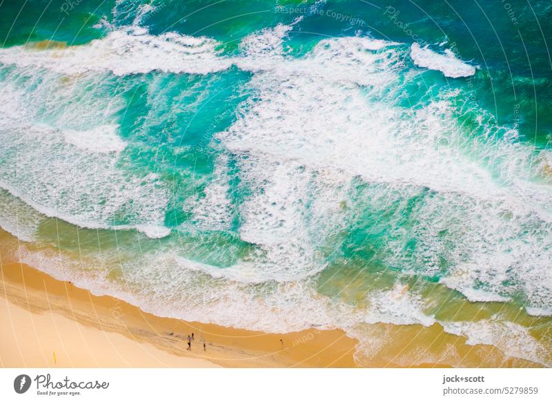 Tag am Strand mit Brandung aus der Vogelperspektive Wellen Natur Meer Pazifik Hintergrundbild Wellengang Gischt Pazifikstrand Gold Coast Klima