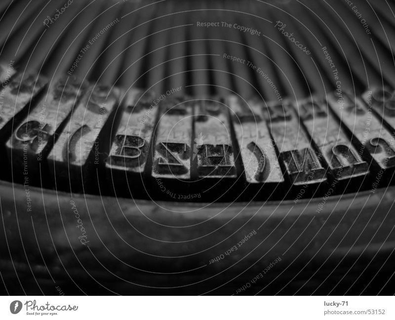Mercedes Schreibmaschine alt Technik & Technologie Makroaufnahme Schwarzweißfoto