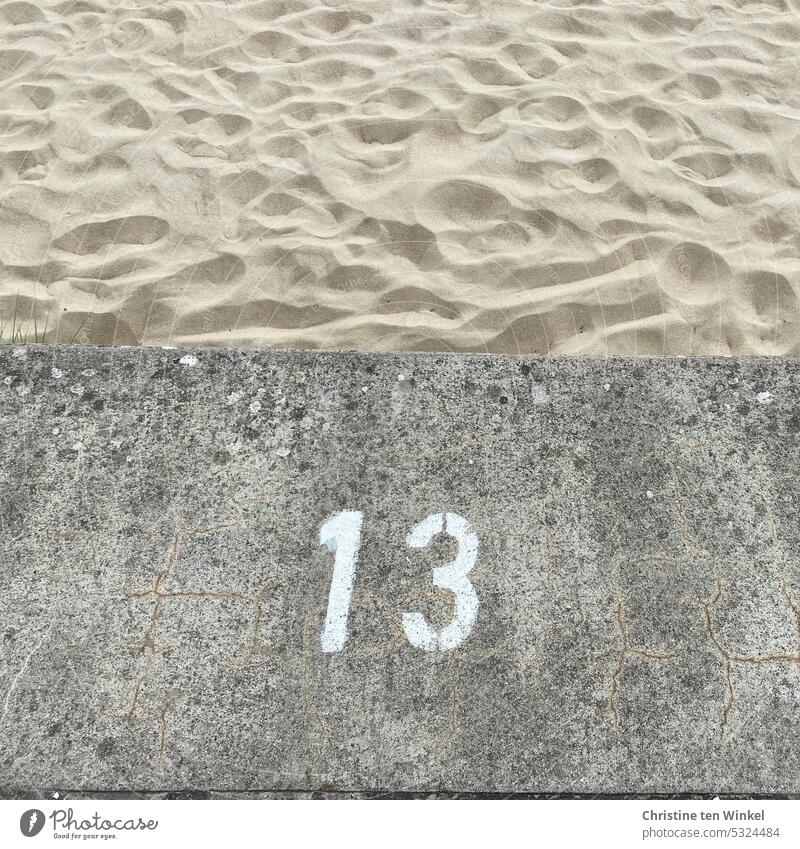 Strandabschnitt 13 Ziffern & Zahlen Sand Wege & Pfade Textfreiraum oben Schilder & Markierungen Strukturen & Formen Muster Sandstrand Ferien & Urlaub & Reisen
