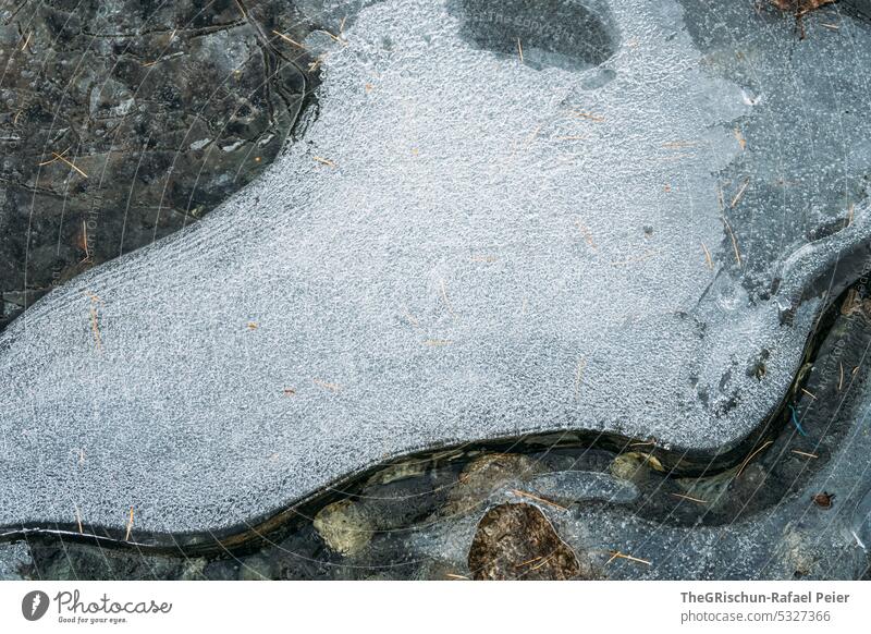 Vereister fluss - Eismuster Schnee Winter kalt weiß Farbfoto kalte jahreszeit nass Detailaufnahme Makroaufnahme fragil Muster vereist Fluss vereister Fluss