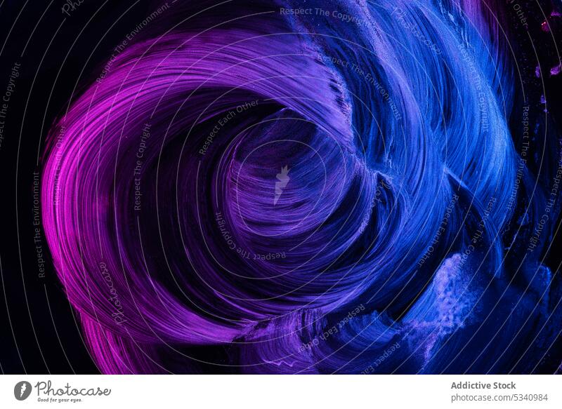 Schlieren von Neonfarbe Farbe neonfarbig Abstriche hell Aufstrich abstrakt Kunst Steigung Tusche Flüssigkeit Stil Phantasie pulsierend lebhaft kreativ Striche