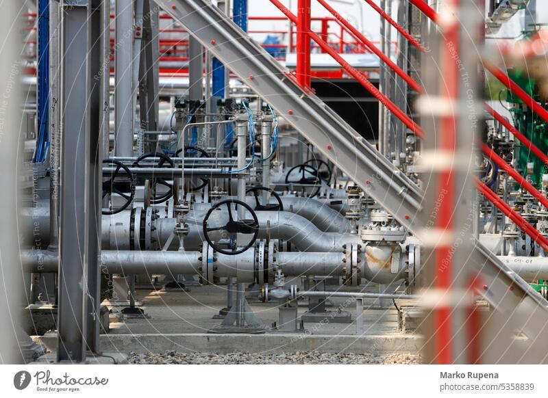 Rohre für verflüssigtes Öl und Gas Chemikalie Versand Elektrizität Energie Maschinenbau Gerät Einrichtung Fabrik fossil Brennstoff Benzin erwärmen Industrie