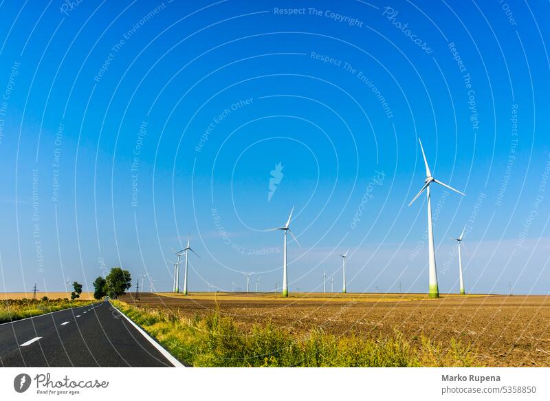 Windmühlen zur Umwandlung von Windkraft in Elektrizität Turbine Energie Technik & Technologie Umwelt Kraft Landschaft industriell Erzeuger