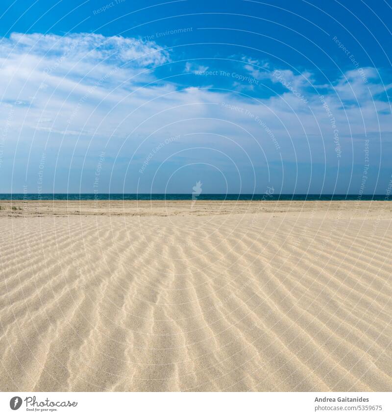Farbverläufe und Strukturen am Strand, horizontale und vertikale Linien, 1:1 Farbfoto Streifen gestreift Stranddüne Sand Sandstrand sandig sanddüne Wasser Meer