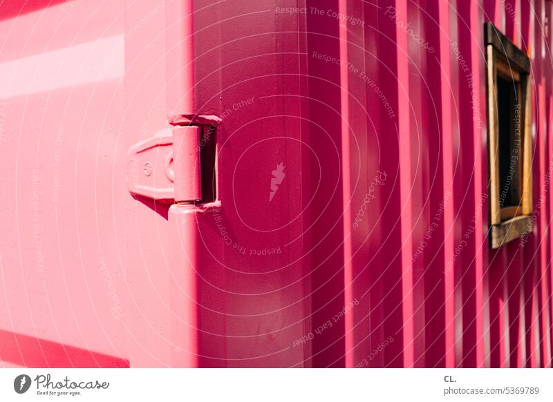 UT Bock auf Bochum | rosa container Container Fenster Metall Sicherheit Baustelle Detailaufnahme