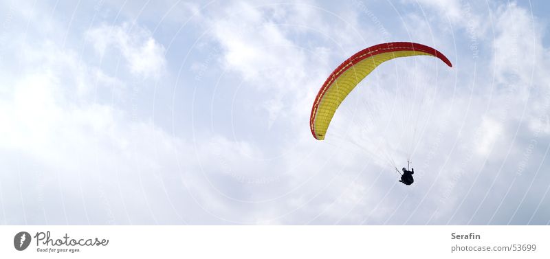 einfach nur ungebunden Gleitschirm Gleitschirmfliegen Luft Flugsportarten Freestyle Himmel Wolken Sport sky
