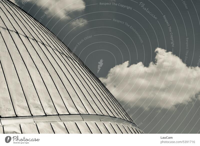 UT Bock auf Bochum | Wolken über dem Planetarium Himmel Kuppel Dach glänzen glänzend Gebäude Ufo modern Architektur Haus Bauwerk Schönes Wetter
