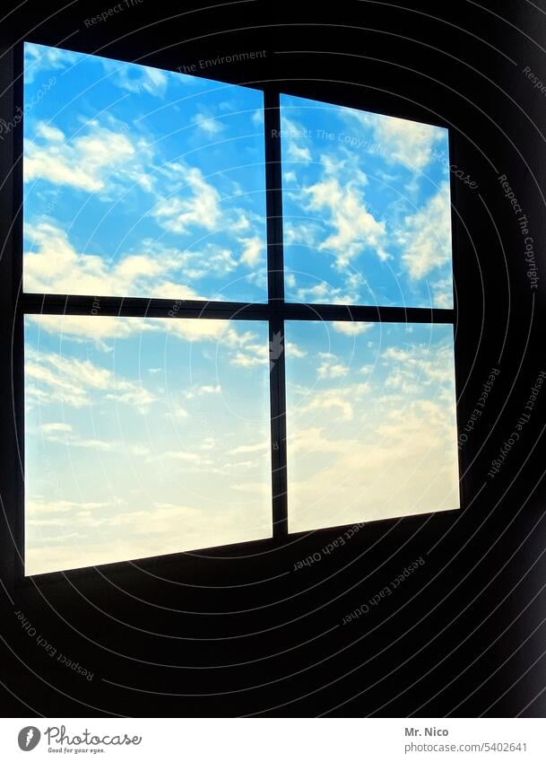 Himmlische Aussicht Himmel Blick aus dem Fenster Ausblick Glasscheibe Sprossenfenster Fensterscheibe Fensterblick Fensterrahmen Wolken Fensterplatz Rahmen