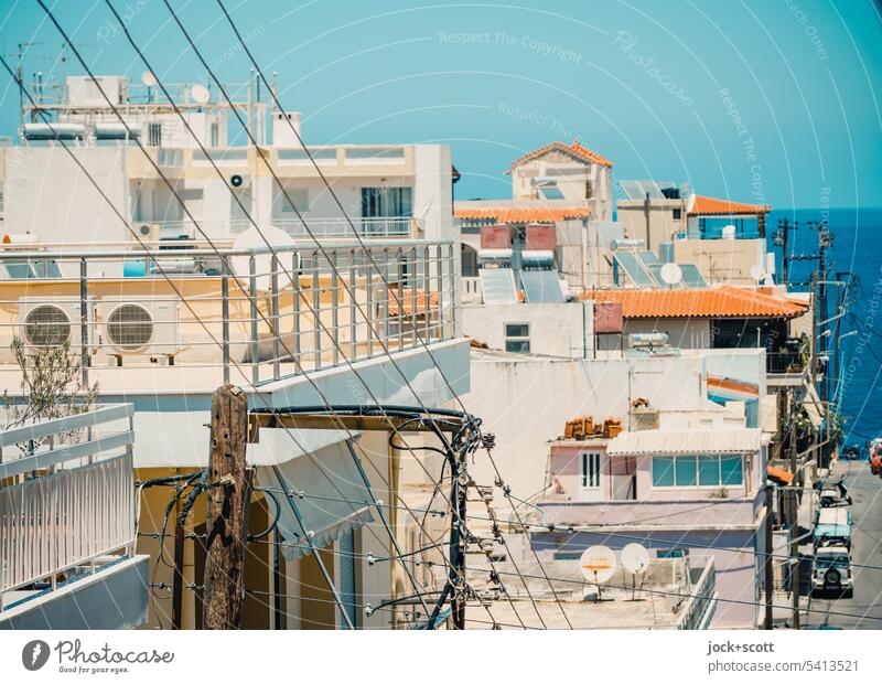Stadtviertel am Golf von Mirabello Stadtansicht Kleinstadt Ausblick Agios Nikolaos Kreta Griechenland mediterran Stadtbild Panorama (Aussicht) authentisch
