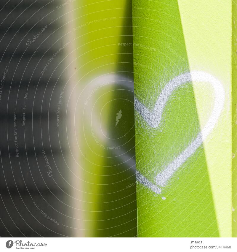 ❤️² Valentinstag Verliebtheit Romantik Gefühle Liebe Nahaufnahme Graffiti herzförmig Symbole & Metaphern Herz Partnerschaft Zeichen Liebeserklärung grün