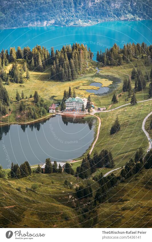Seebenalp - Gasthaus am Bergsee mit See im Hintergrund Alpen Restaurant Berge u. Gebirge Wasser wandern Schweiz Ferien & Urlaub & Reisen Natur Außenaufnahme