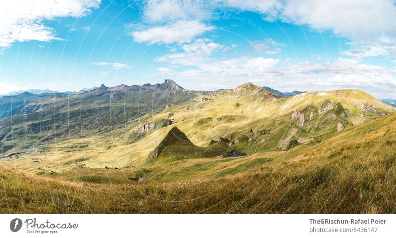 Bergpanorama Wanderung Schweiz Sonne Wolken Blauer Himmel Berge u. Gebirge Alpen Wolkenhimmel Panorama (Aussicht) Natur Landschaft Tourismus