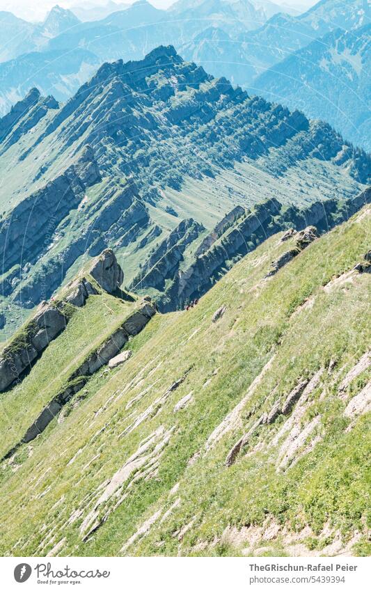Harsche Felsformation, Steiler Hang Wanderung Schweiz Berge u. Gebirge Alpen Panorama (Aussicht) Natur Landschaft Tourismus laufen wandern Außenaufnahme steil