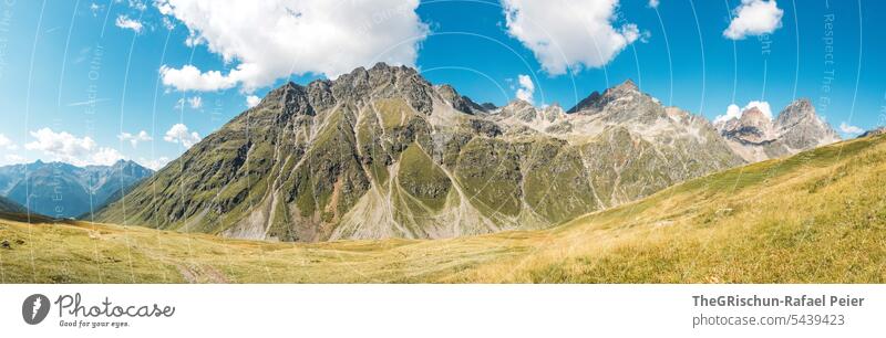 Bergpanorama Wanderung Engadin guarda Schweiz Sonne Wolken Blauer Himmel Berge u. Gebirge Herz Alpen Wolkenhimmel Panorama (Bildformat) Panorama (Aussicht)