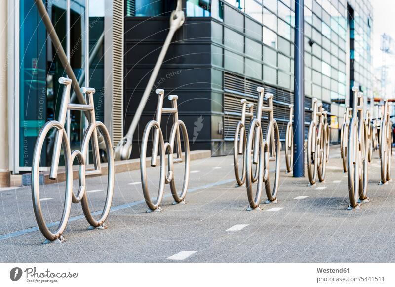 Norwegen, Oslo, Bjorvika, moderne Architektur, Hafenviertel, Barcode-Häuser, Fahrradständer Übereinstimmung Konformitaet gleich Konformität konform Bikes