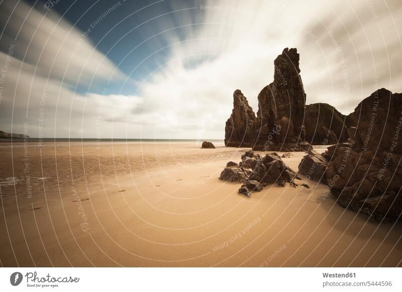 UK, Schottland, Isle of Lewis, Sandstrand mit Felsen, lange Exposition Küste Küstenlandschaft Ruhe Beschaulichkeit ruhig Tag am Tag Tageslichtaufnahme tagsueber