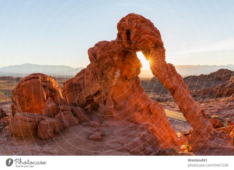 USA, Nevada, Valley of Fire State Park, Elephant Rock, Sandstein- und Kalksteinfelsen Landschaftsaufnahme Landschaftsfotografie Linsenreflexion Blendenflecken