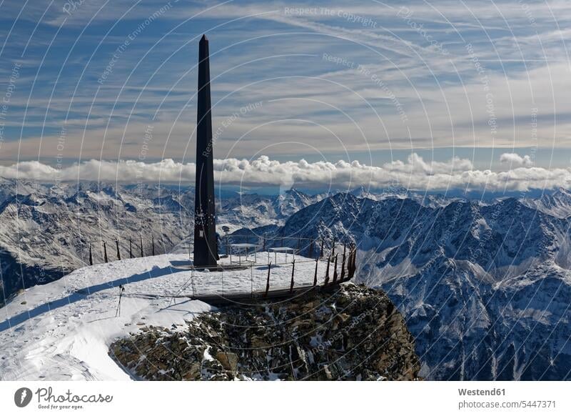 Österreich, Tirol, Ötztal, Sölden, Aussichtsplattform Schwarze Schneid mit Obelisk Schönheit der Natur Schoenheit der Natur Berg Berge Außenaufnahme draußen
