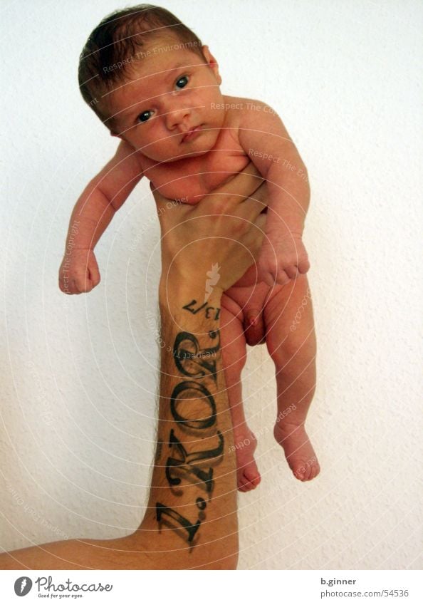 Die Liebe... Kind Baby Arme Tattoo