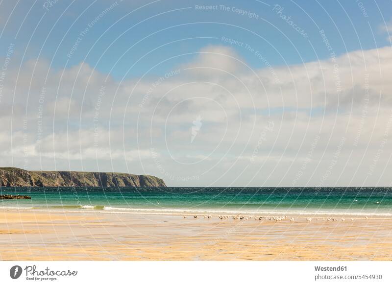 UK, Schottland, Isle of Lewis, Blick aufs Meer Küste Küstenlandschaft Landschaft Landschaften Sandstrand Sandstrände Sandstraende Landschaftsaufnahme