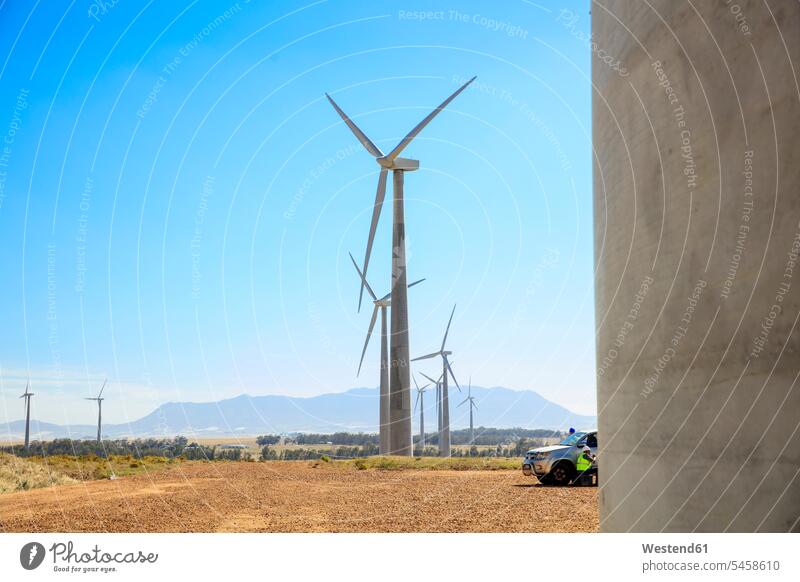 Cape Town, South Africa, Wind Turbine Farm wolkenlos ohne Wolken Textfreiraum Windkraft Windenergie Stromerzeugung Umwelt Ökologie Investition Geldanlagen