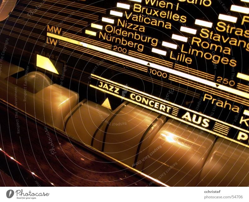 Jazzconzert aus Fünfziger Jahre Sechziger Jahre Plattenspieler retro Langzeitbelichtung Brüssel Nizza Oldenburg Nürnberg Radio