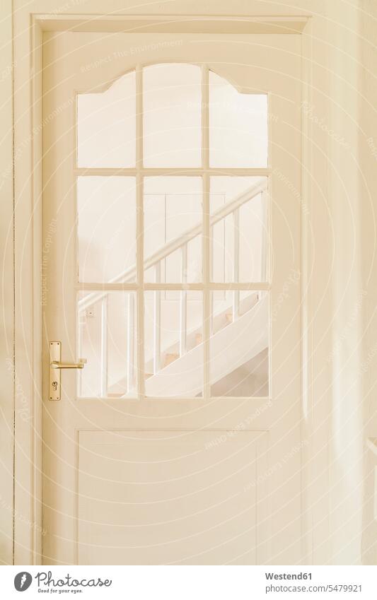 Weiße Innentür Reichenwies Schlichtheit Einfachhheit einfach Textfreiraum Zugang Zugänglichkeit minimalistisch Innenansicht Innenansichten Tür Türe Türen Zimmer