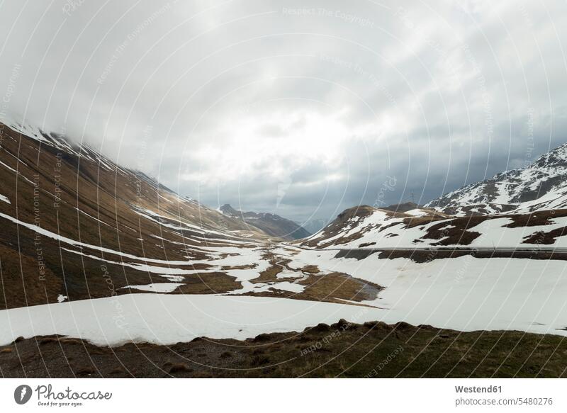 Schweiz, Graubünden, Albulapass Tag am Tag Tageslichtaufnahme tagsueber Tagesaufnahmen Tageslichtaufnahmen tagsüber Textfreiraum Abgeschiedenheit Einsamkeit