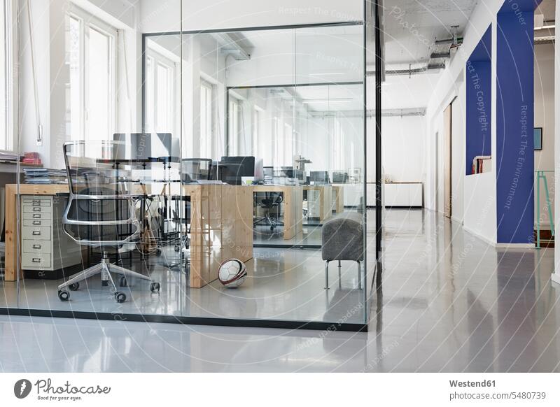 Interieur eines hellen modernen Büros Business Geschäftsleben Geschäftswelt geschäftlich Büromöbel Design Kreativität Niemand Einrichtung Inneneinrichtung