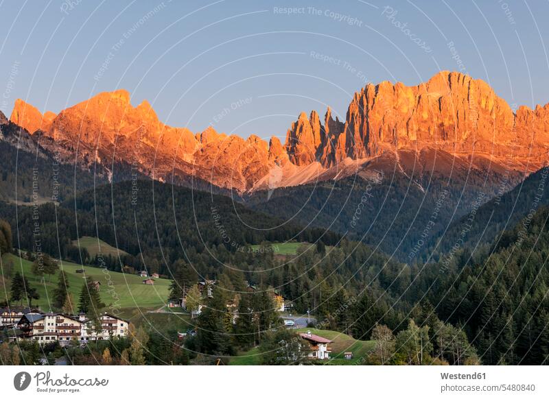 Italien, Südtirol, Rosengarten, Alpenglühen Stimmung stimmungsvoll Landschaftsaufnahme Landschaftsfotografie Ruhe Beschaulichkeit ruhig Tag am Tag