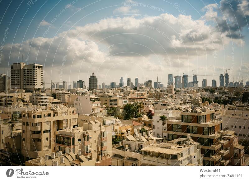 Israel, Tel Aviv, Stadtbild Wolke Wolken Naher Osten Mittlerer Osten Gebäude Außenaufnahme draußen im Freien Großstadt Metropolen Grossstadt Grossstaedte