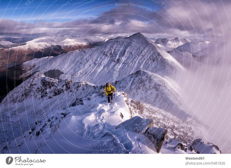 Schottland, Glencoe, Beinn a'Bheithir, Bergsteigen im Winter reisen Travel verreisen Weg Reise bergsteigen Bergsteiger Alpinisten Alpinismus Sport Bergtour
