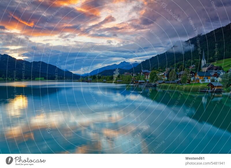 Österreich, Kärnten, Techendorf am Weissensee Stimmung stimmungsvoll romantischer Himmel Wasserspiegelung Wasserspiegelungen schwärmerisch schwaermerisch