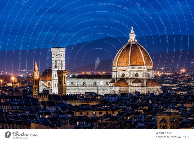 Italien, Toskana, Florenz, Santa Maria del Fiore und Campanile di Giotto bei Nacht Niemand Glockenturm Glockentuerme Glockentürme Kathedrale Kathedralen